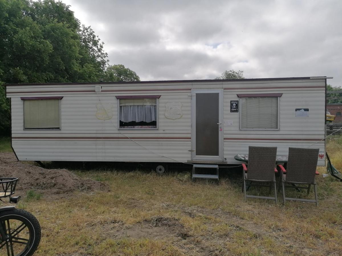 Отель Mobilheim In Alttrebbin Neutrebbin Экстерьер фото